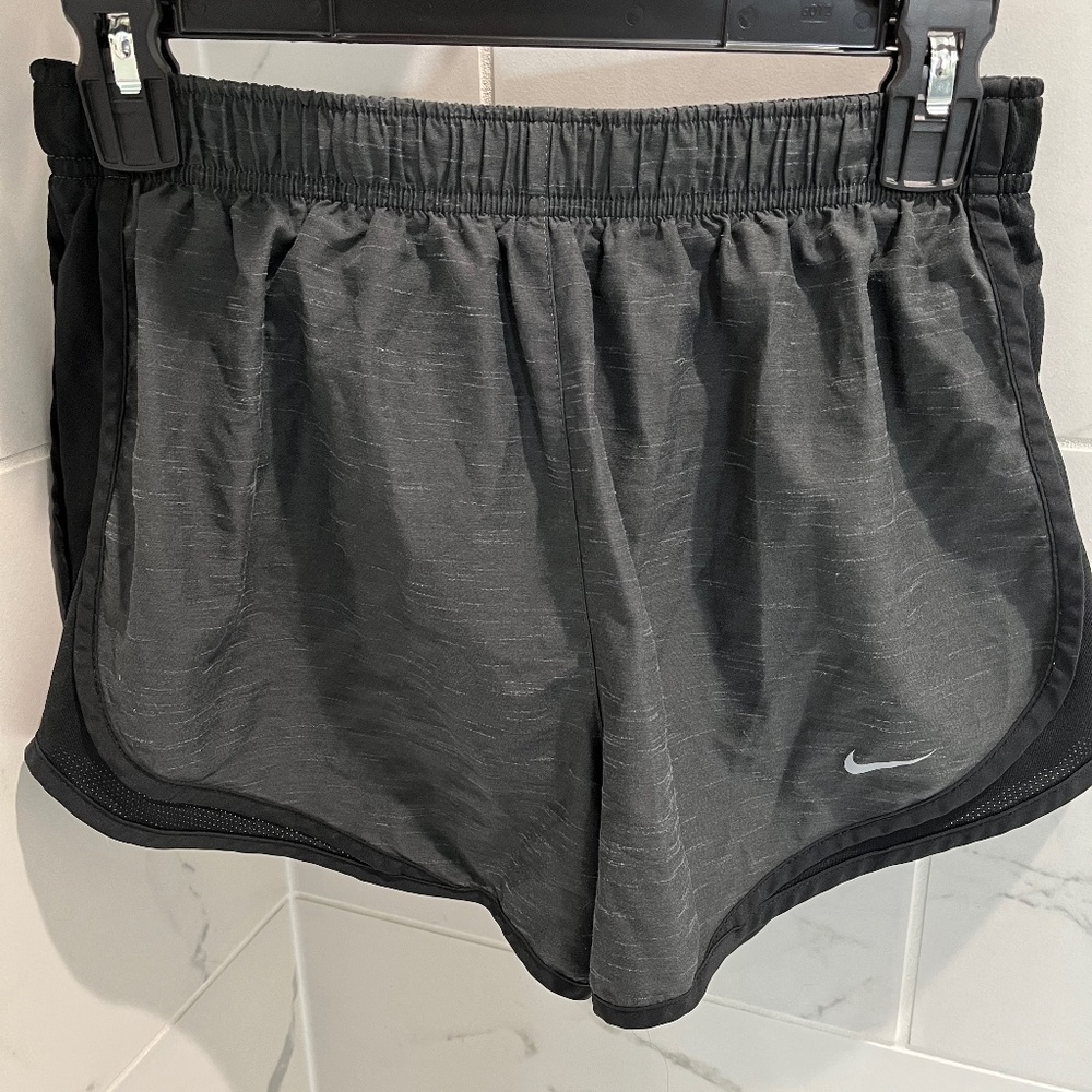 Nike Dri-Fit Size M Track Shorts